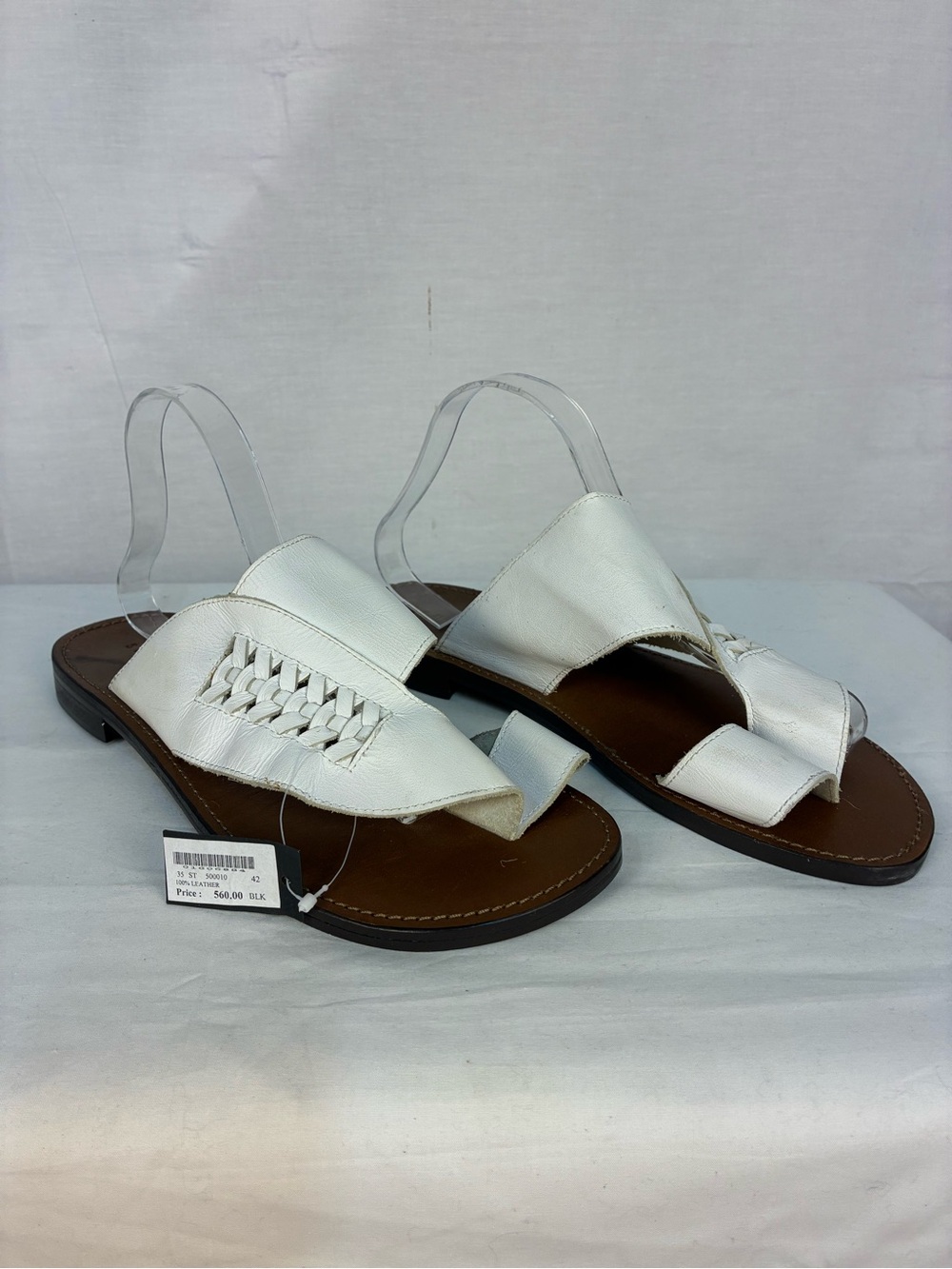 NWT Studio White Leather Handcrafted Sandals 42